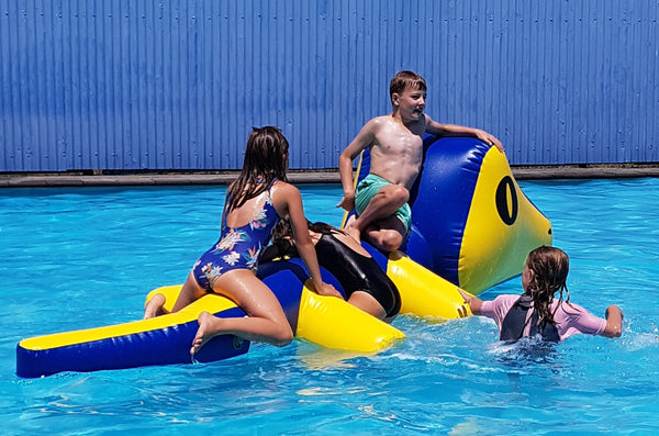 George Inflatable Pool Gecko - Inflatable Pool Toy – Aflex Inflatables
