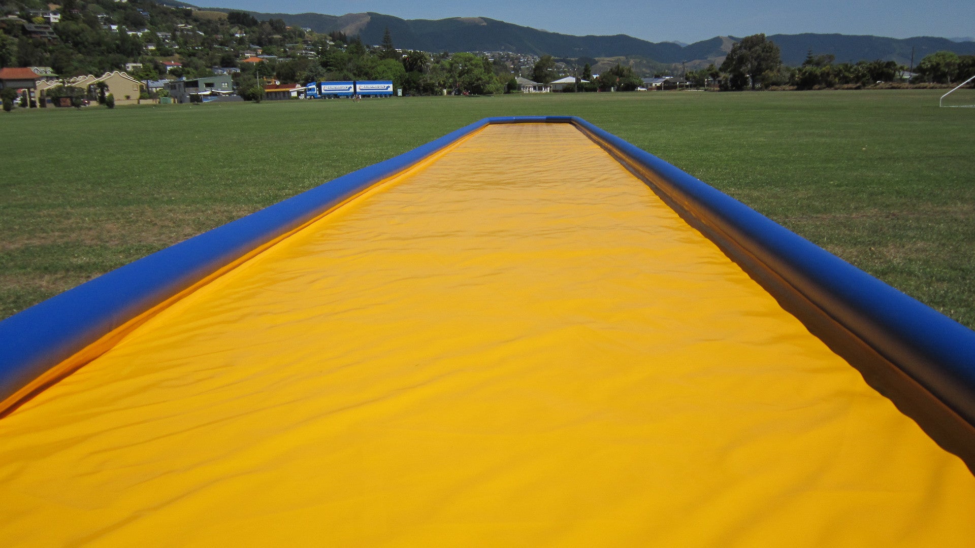 Slippery Slide 20 m – Aflex Inflatables