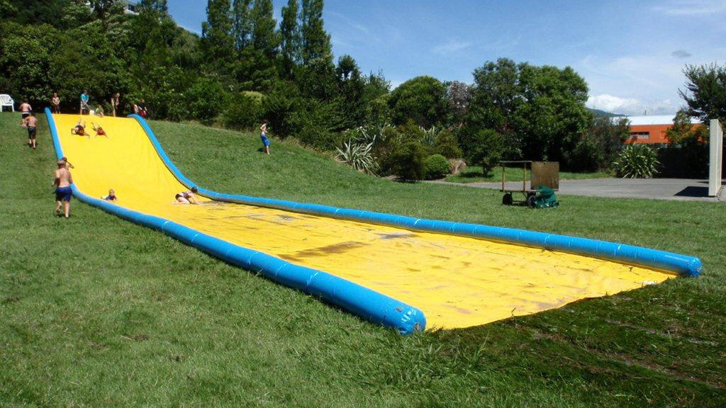 Slippery Slide 30 m - Waterslides - Aflex Technology